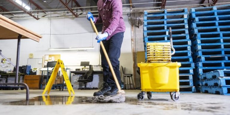 How to Do Industrial Cleaning: 10 Steps That Get Results